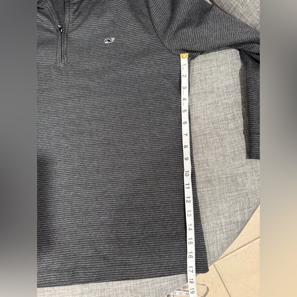 Vineyard Vines Charcoal Performance Pullover - image 8